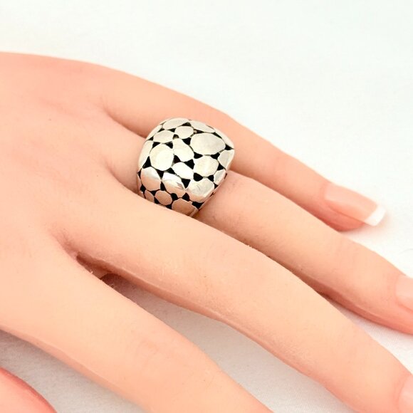 Sterling Silver Dome Ring w/Pebbled/Cobblestone Pattern Sterling 10 gm Size 6.5 - Picture 8 of 10